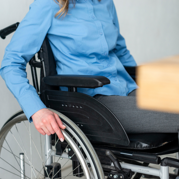 Como trocar os rolamentos das rodas dianteiras da cadeira de rodas